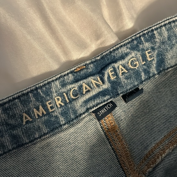 American Eagle Curvy Baggy Ripped Jeans 8L - Picture 3 of 5